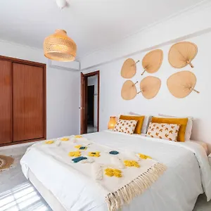Flat With Ac, Wifi, Netflix, Balcony - 3 Min From The Beach Apartamento